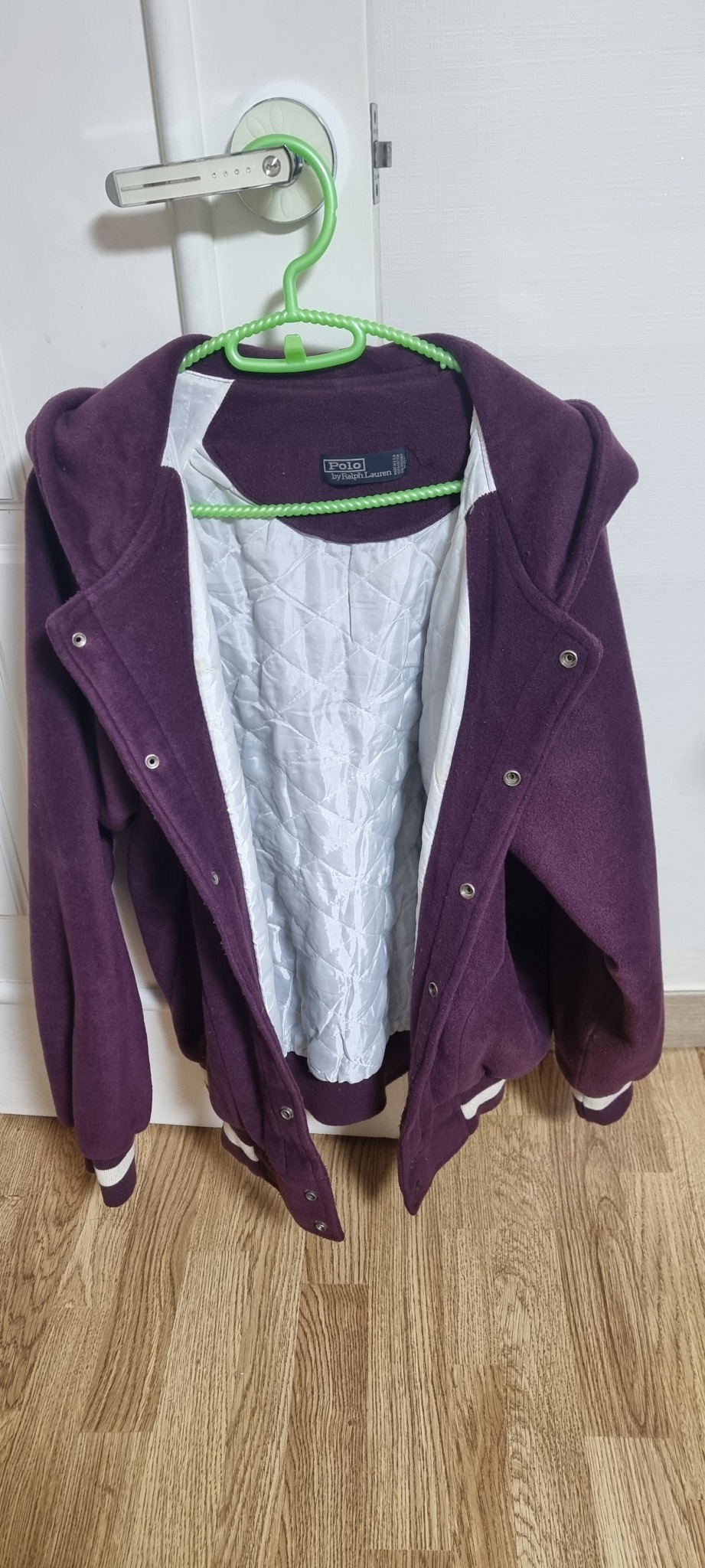 폴로 똑딱이 후드집업 점퍼 팝니다