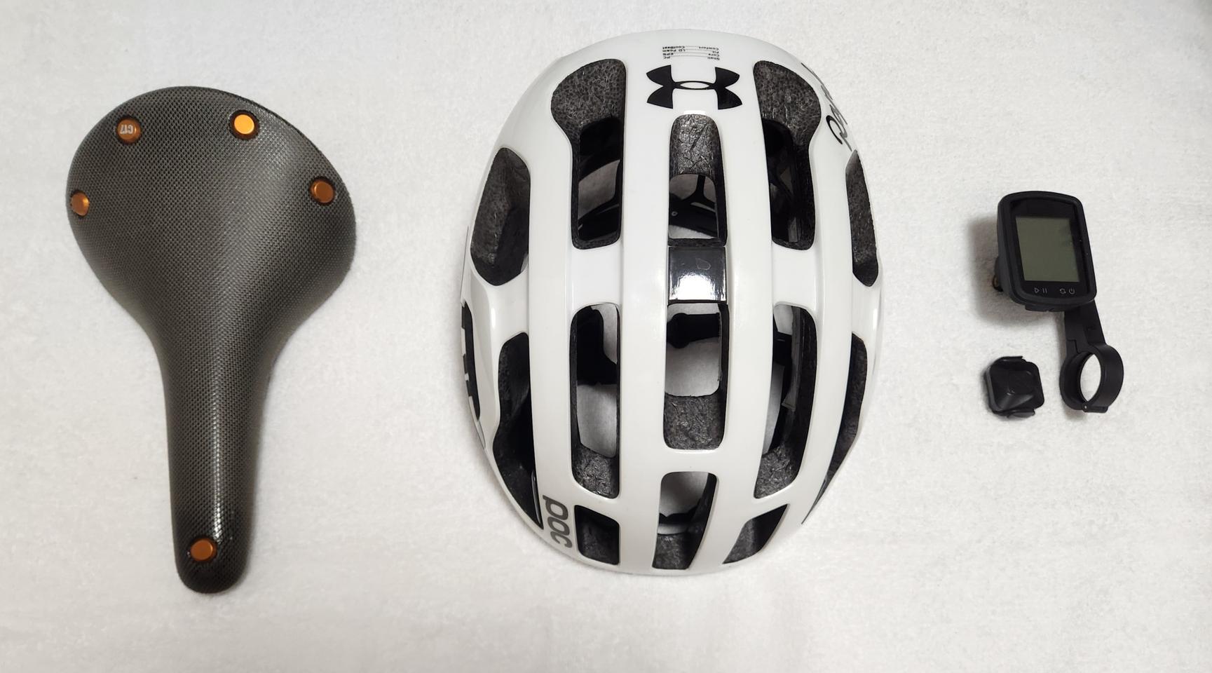 브롬톤 안장, 자전거 헬멧, 자전거 용품 팝니다