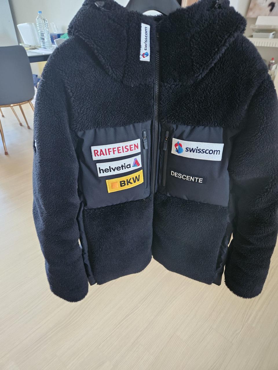 데상트 플리스 패딩 팔아요(90)