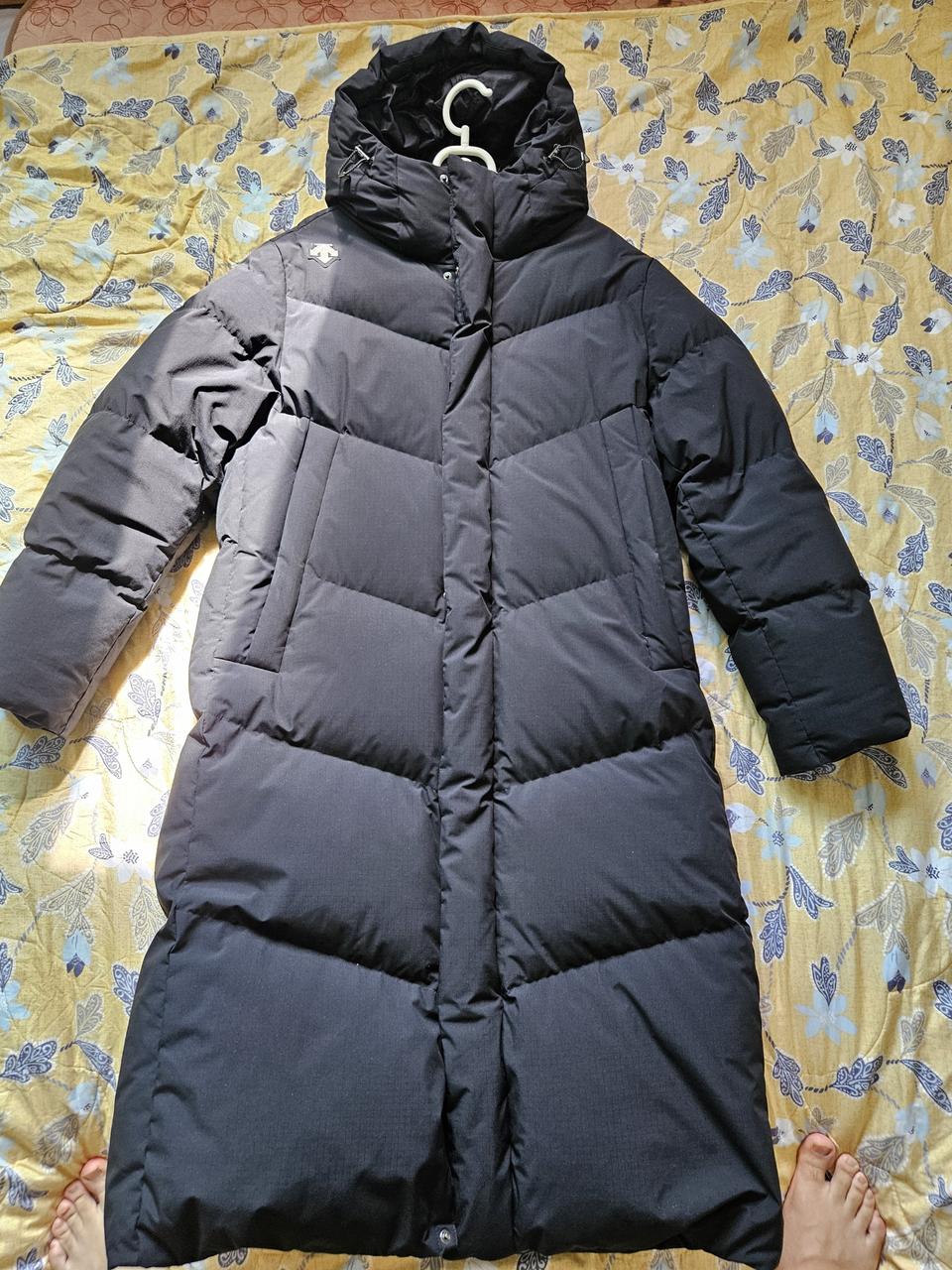 데상트 롱패딩 팔아요(100)