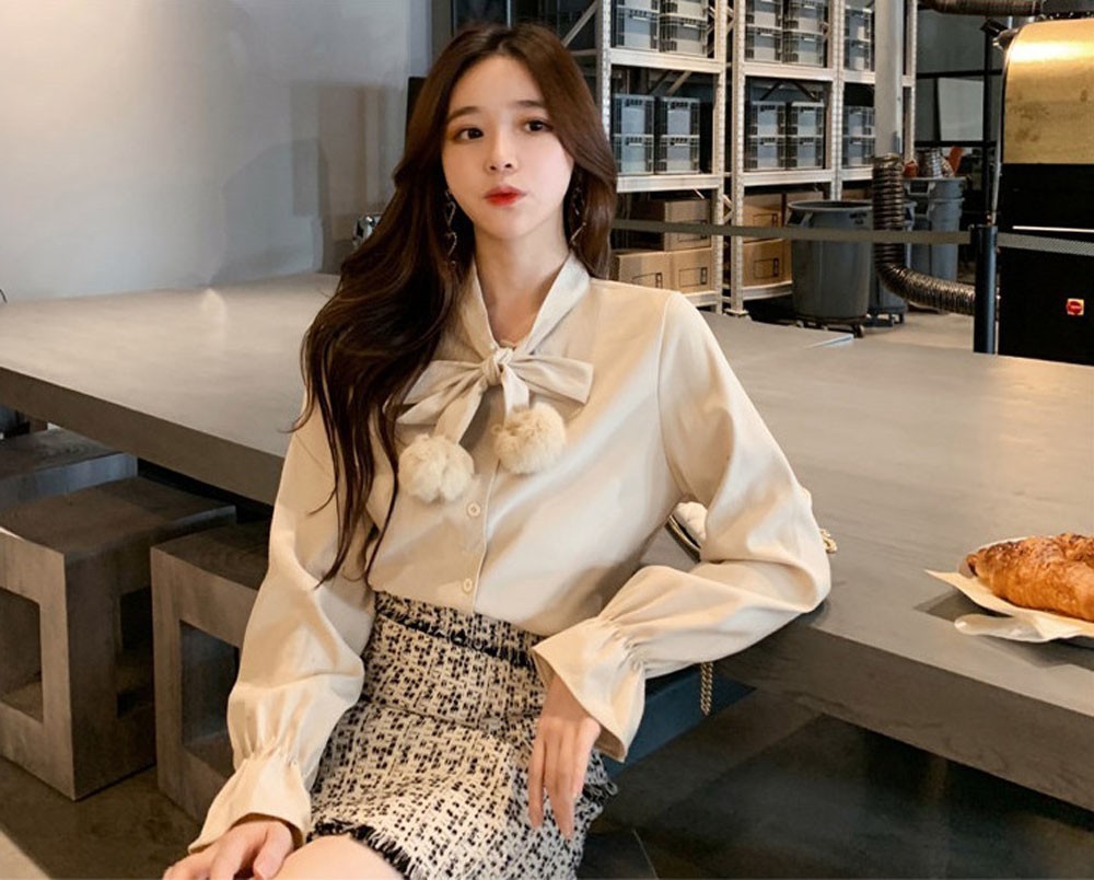 밍크 타이 블라우스