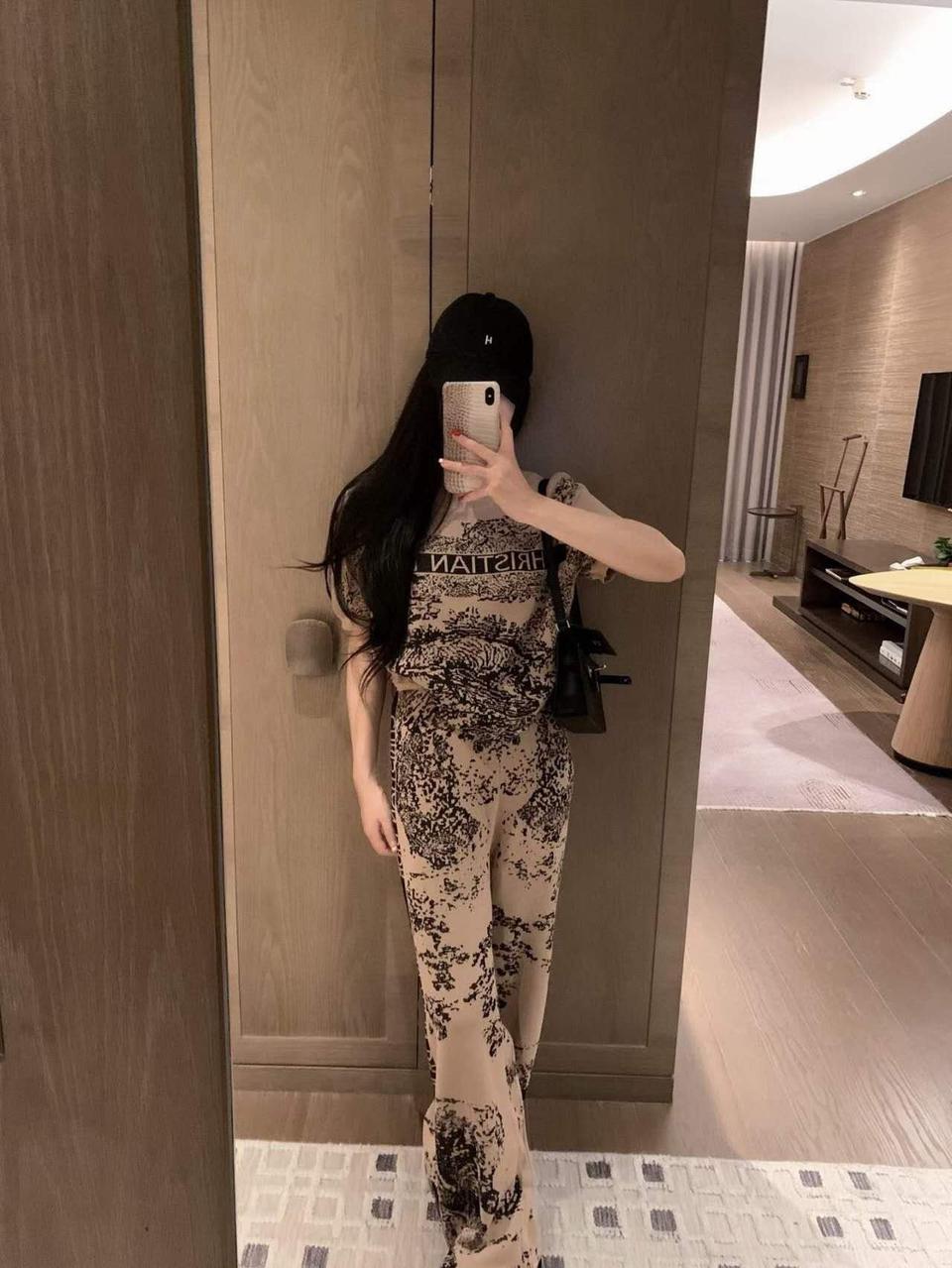 high quality 크리스찬 패턴 상하의세트 수입의류 수입니트