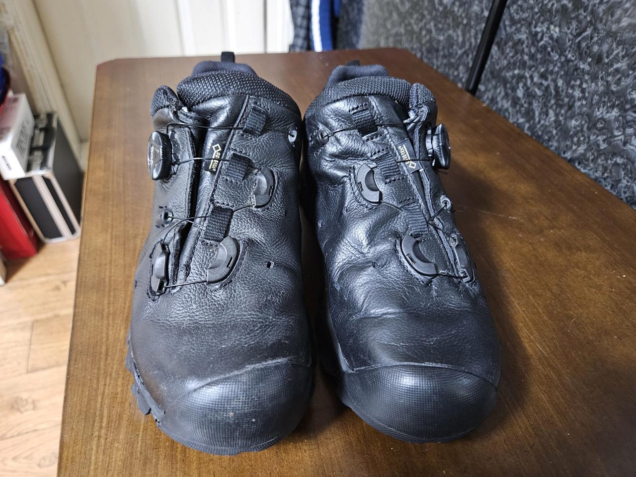 트렉스타 고어택스 등산화 265