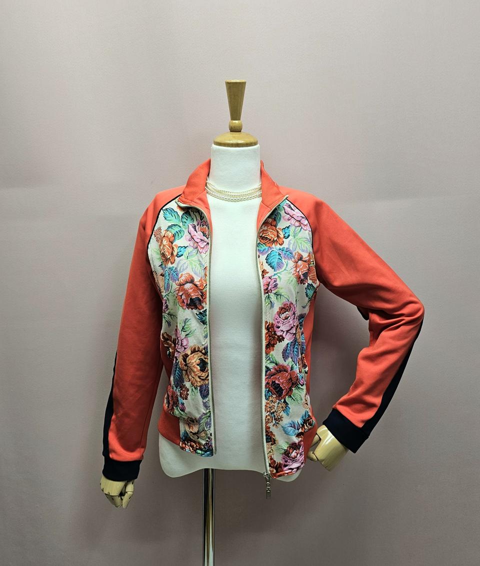 큐티 트레이닝 집업 점퍼