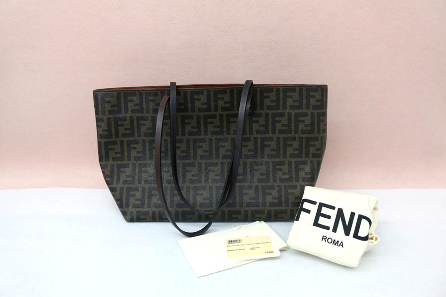 정품) 펜디 주카 여자숄더백 쇼퍼백