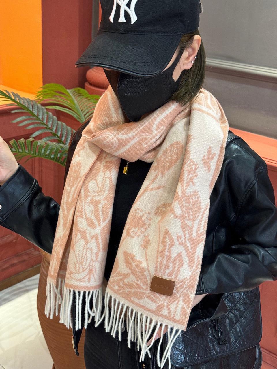 에르메스 목도리 가을 겨울 봄 시즌 모두 사용 가능