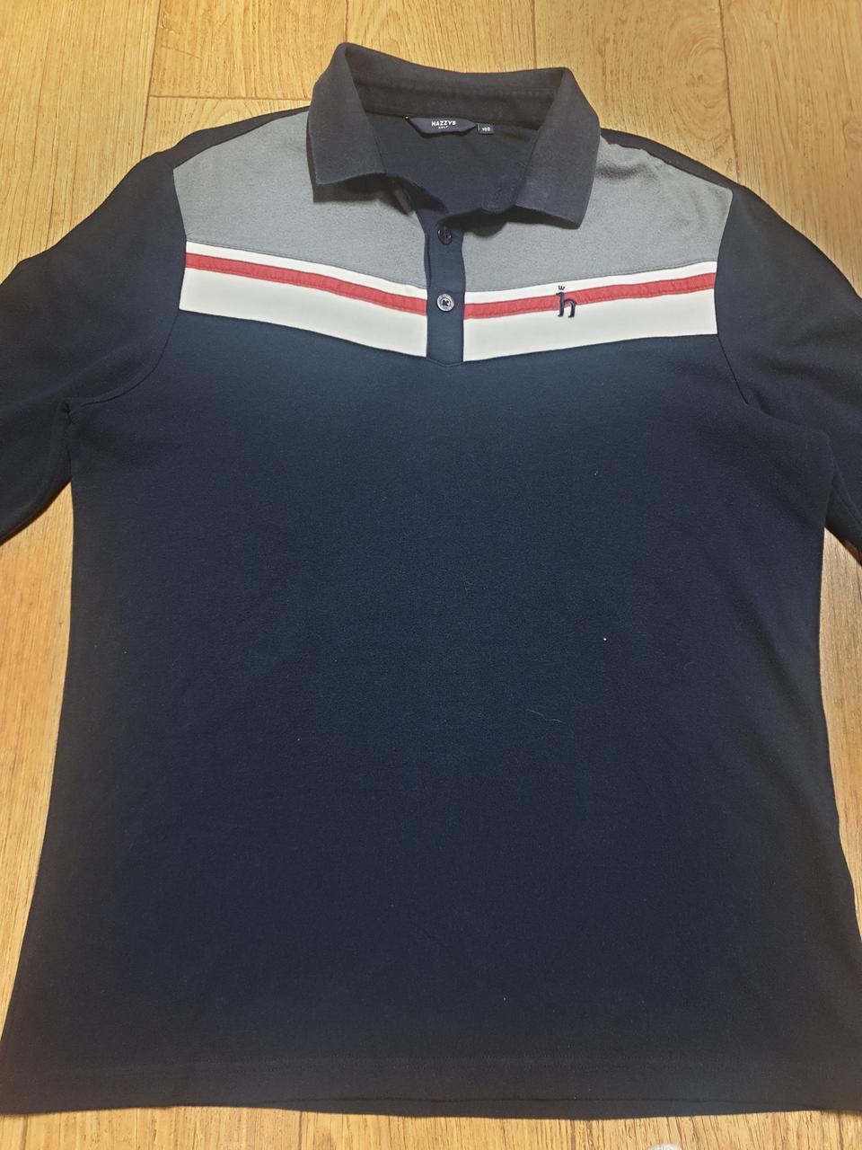 헤지스 긴팔 카라티 95 사이즈입니다