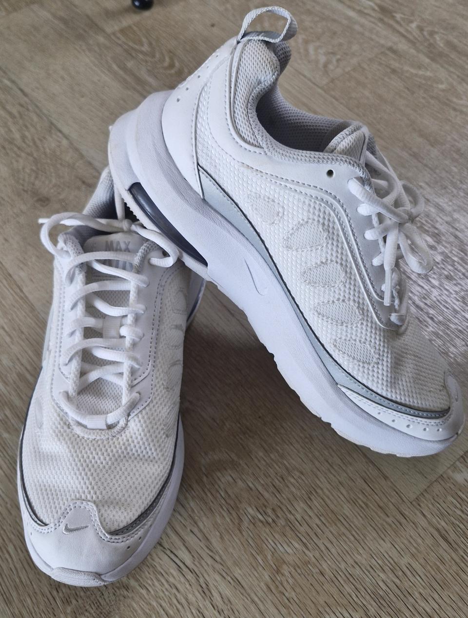 나이키 에어맥스 AP  250