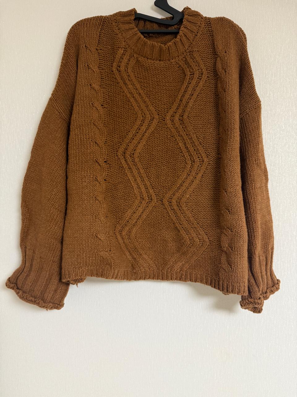 브라운 니트 스웨터