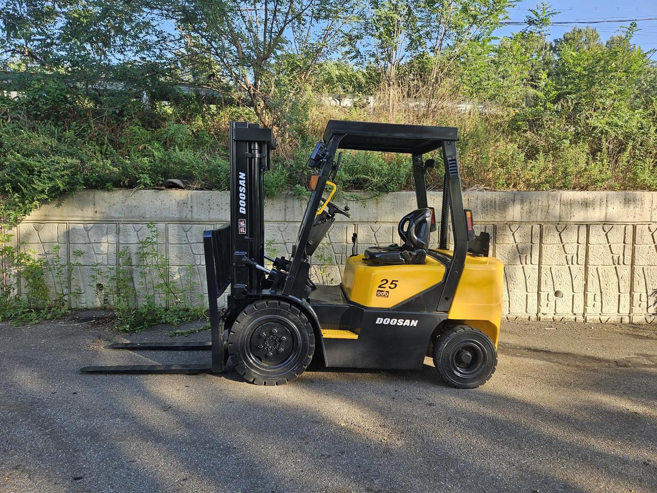 [중고지게차] 두산 D25S-3 2.5톤 디젤지게차