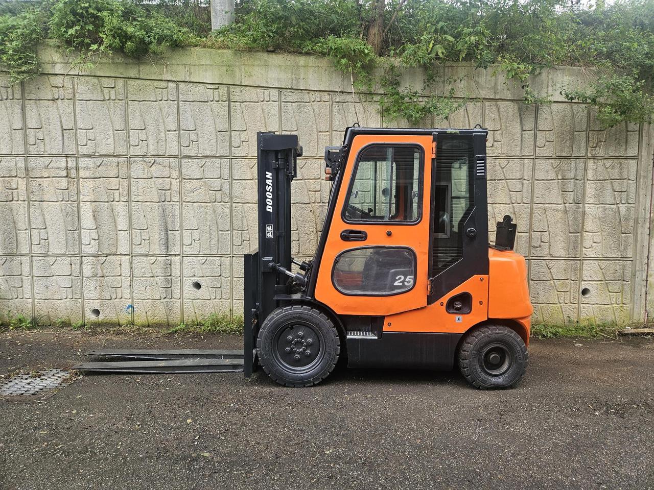 [중고지게차] 두산 D25S-5 2.5톤 디젤지게차