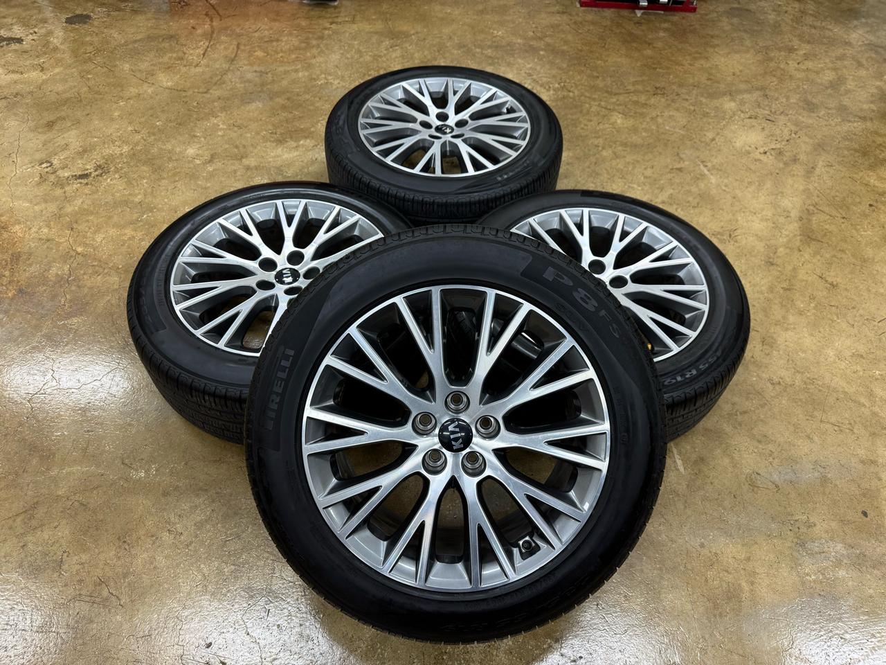 GV80 19인치 휠타이어 (카니발,쏘렌토세팅 235.55.19)