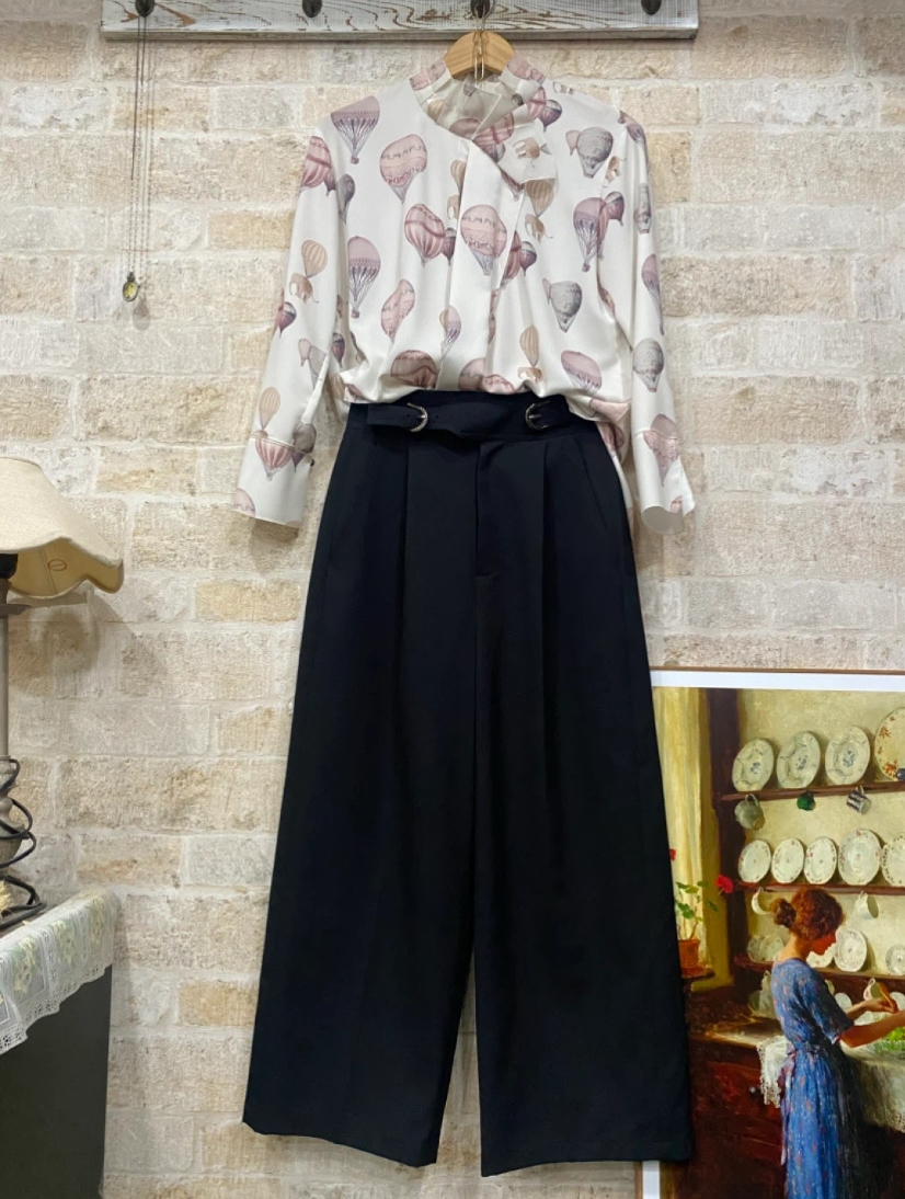 스미스11 프릴넥 블라우스^^ - 타임 마쥬 산드로