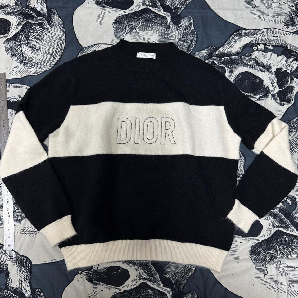 디오르 니트 95사이즈