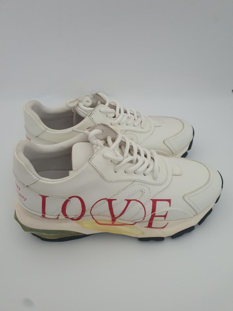 발렌티노 스니커즈 40사이즈