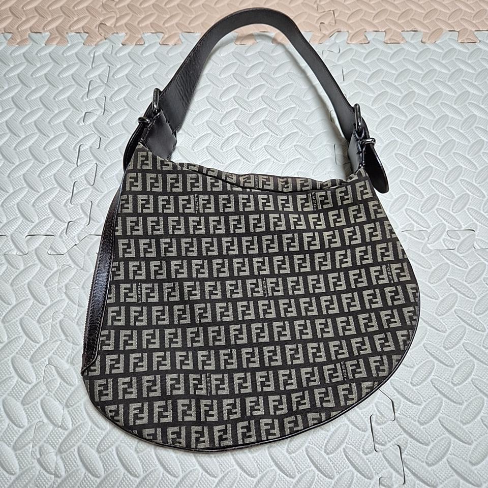 펜디 주키노 오이스터 숄더백