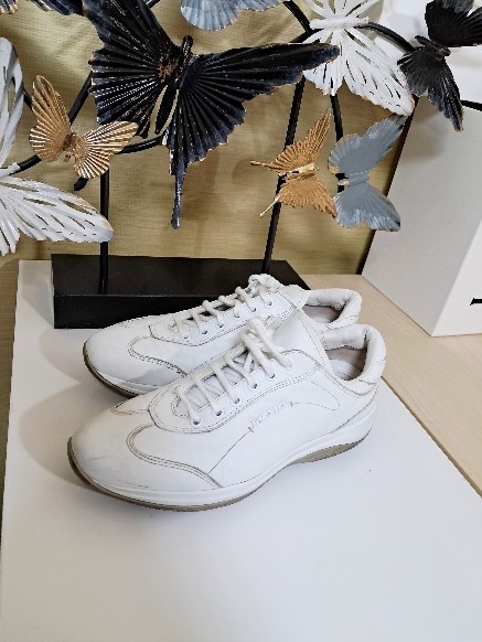 (36)PRADA 프라다 화이트 가죽 스니커즈