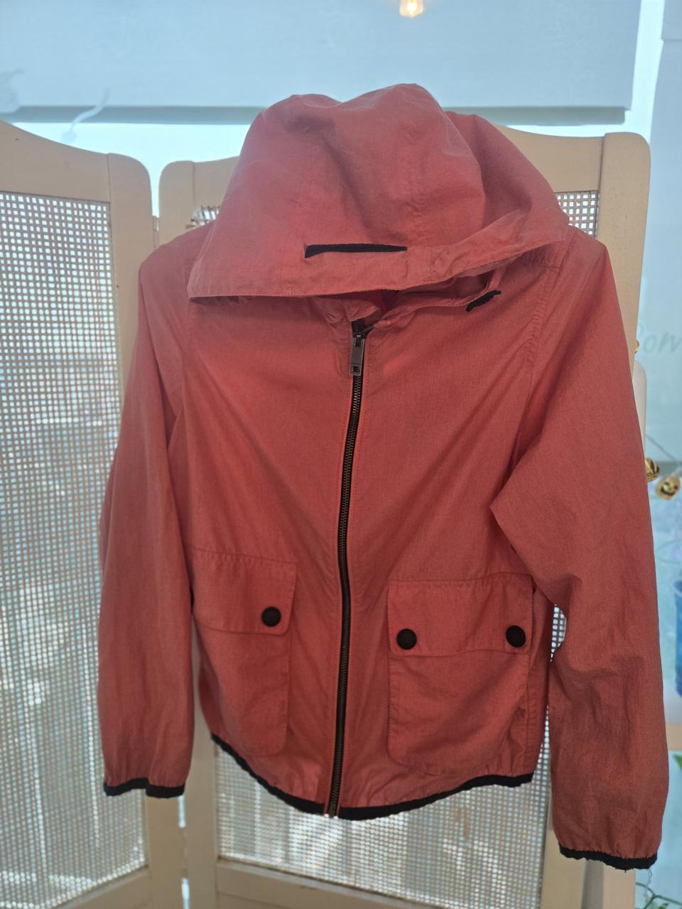 정품 버버리 키즈 신형  12-13세 바람막이 ,5만9천