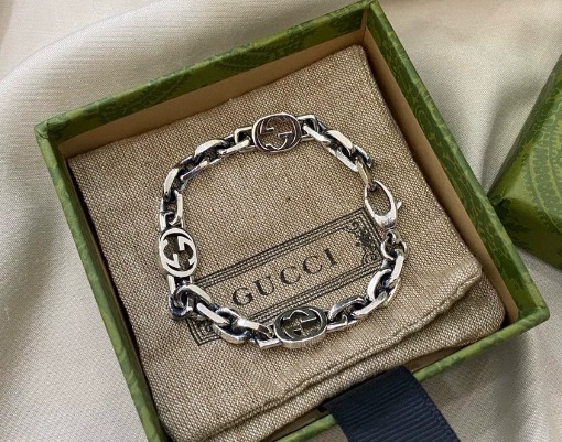 구찌 인터로킹팔찌