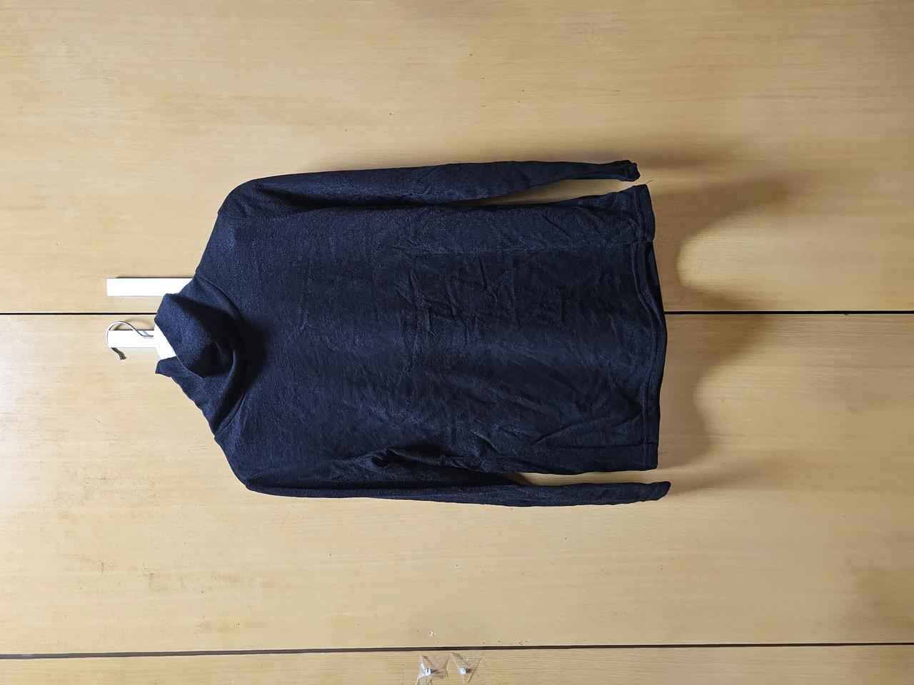 여성검정 목티셔츠