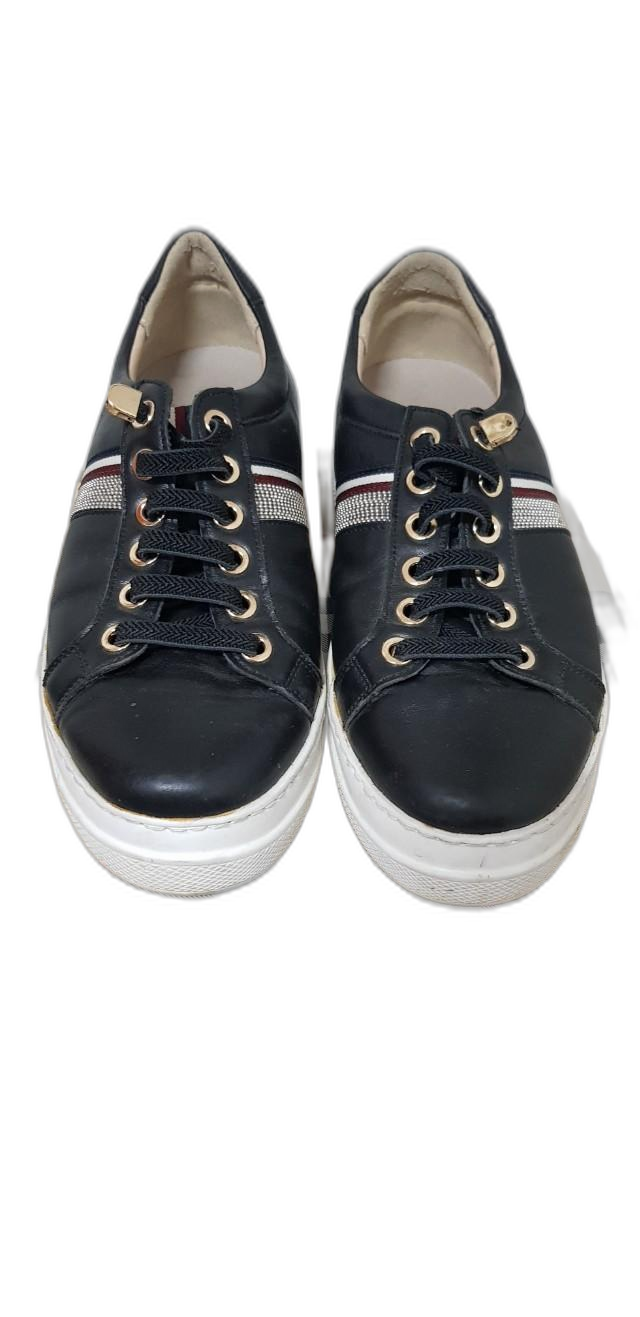 텐디 스니커즈 235