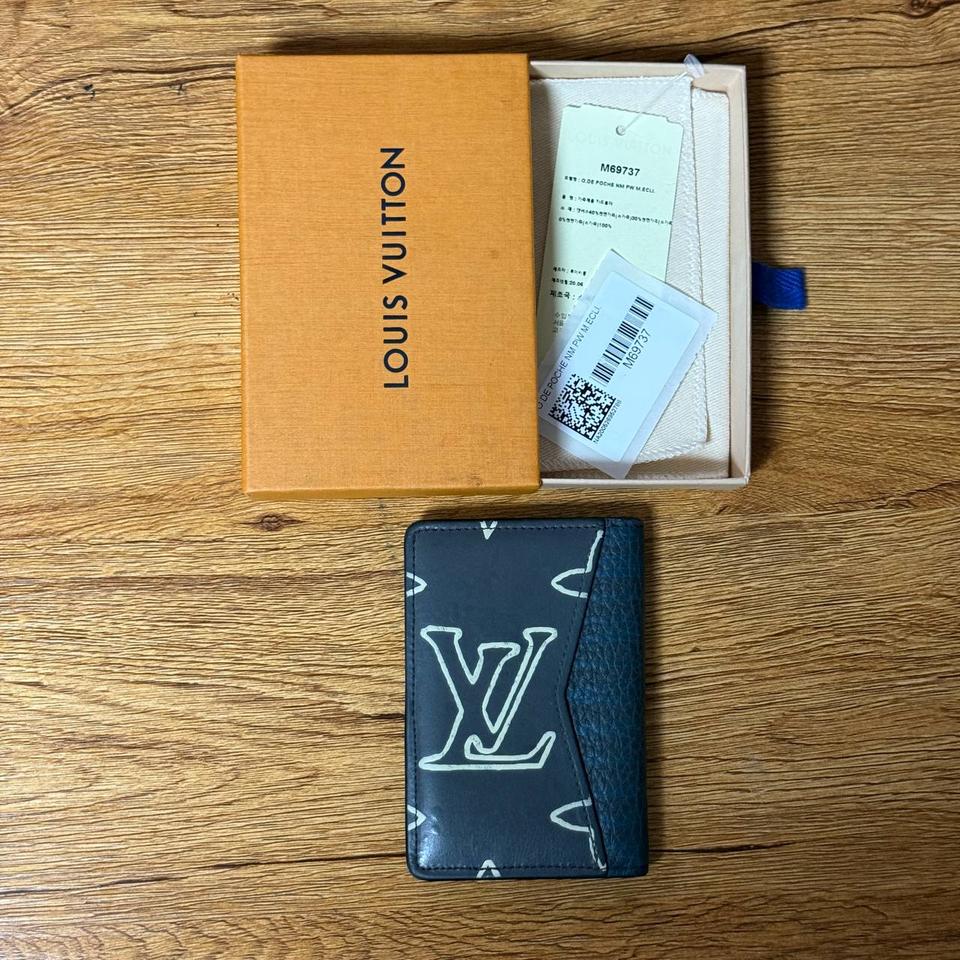 루이비통 한정판 버질아블로 오거나이저 풀구성