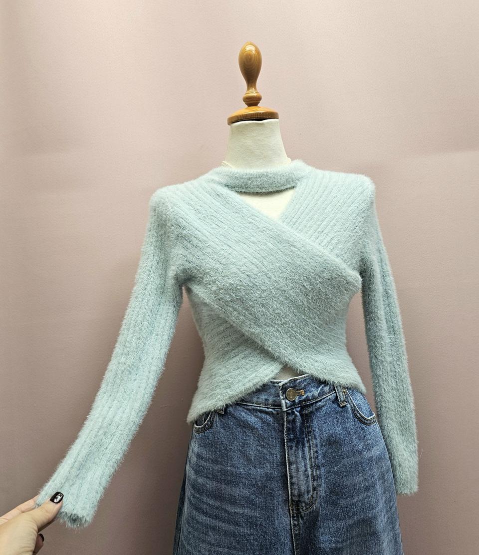 초커 퍼 랩 니트