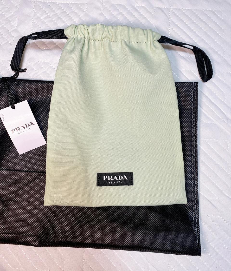 프라다 양면 파우치(새상품)