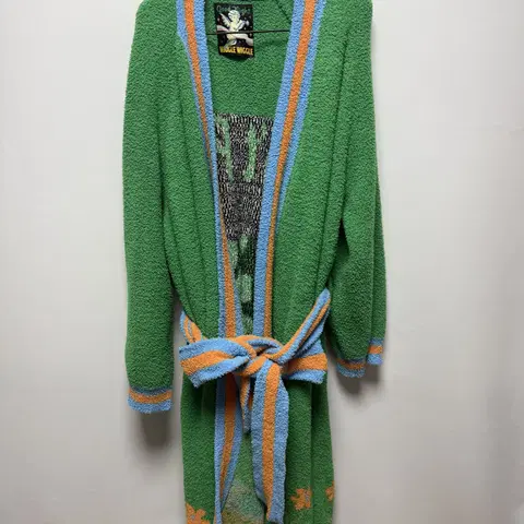 (102) 위글위글- 라운지로브