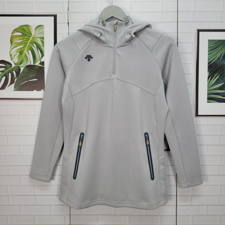 DESCENTE 데상트 기능성 반집업 후드 티셔츠 S 사이즈