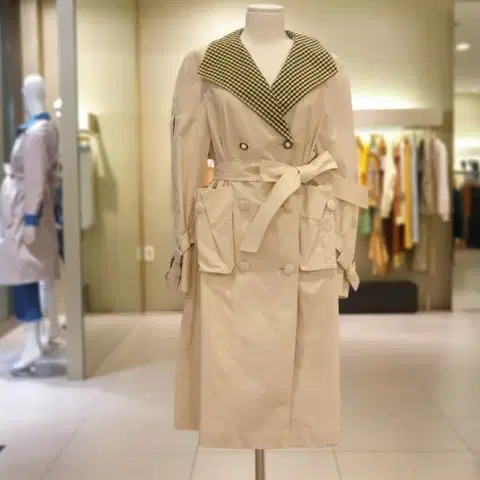 오즈세컨 트렌치 코트