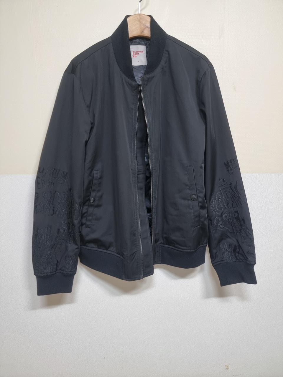 * 에잇세컨즈 항공점퍼 남성은 S사이즈 추천/여성은 M사이즈