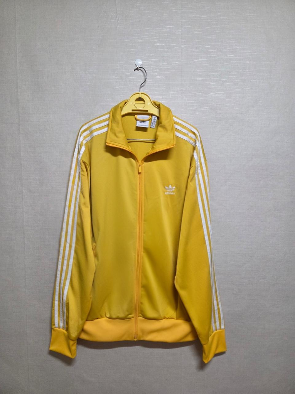 아디다스 파이어버드 골드옐로우 새상품급(XL)