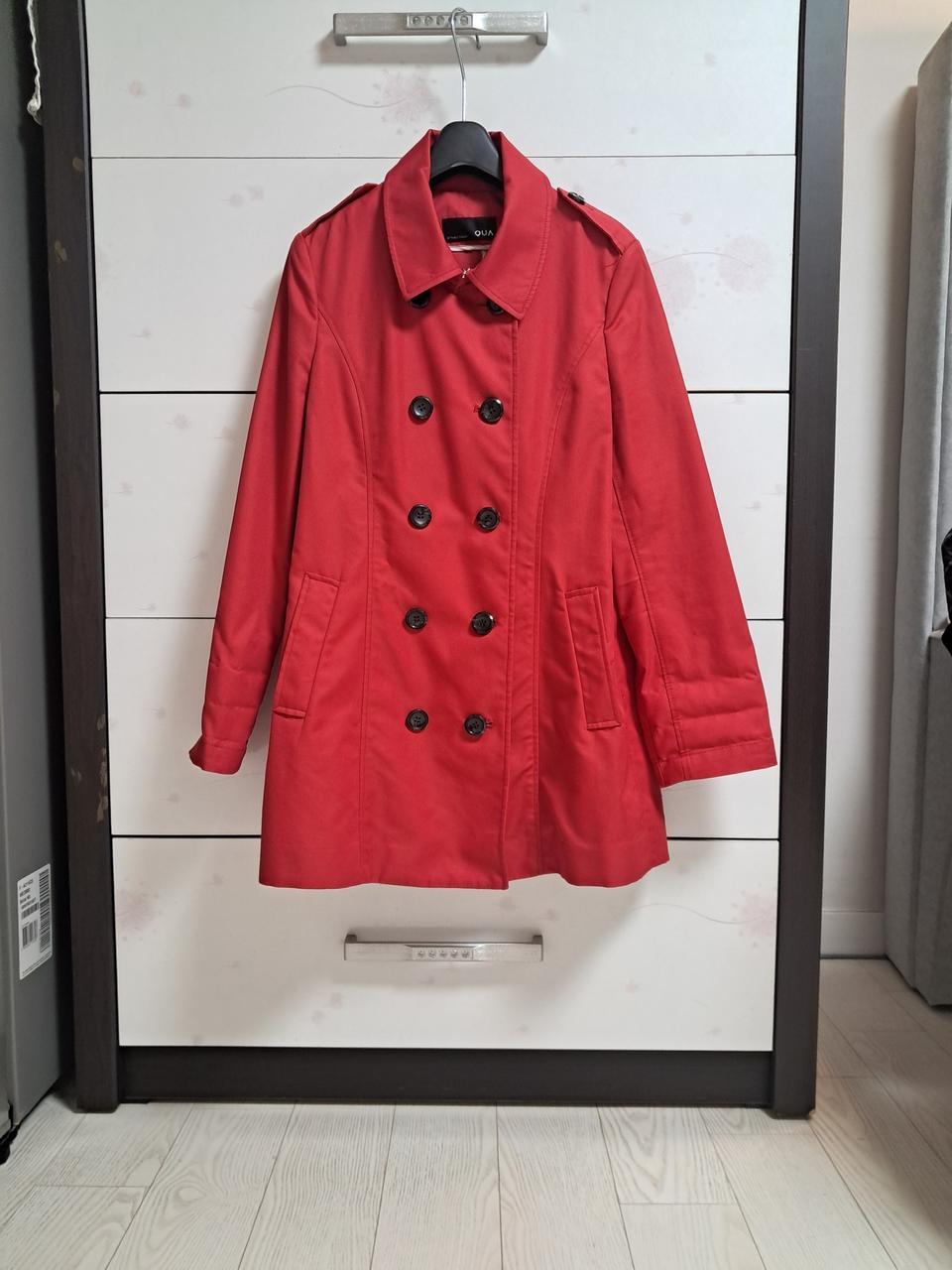 코오롱트렌치코트.  찐한빨강