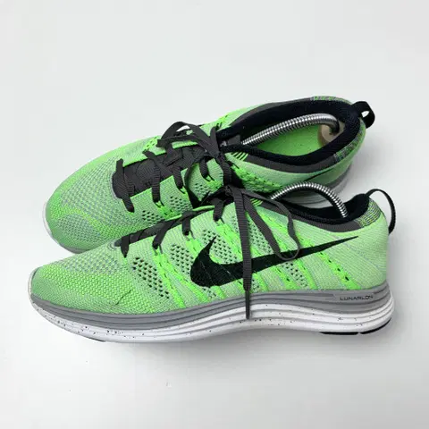 [255/정품] 나이키 플라이니트 원 운동화신발