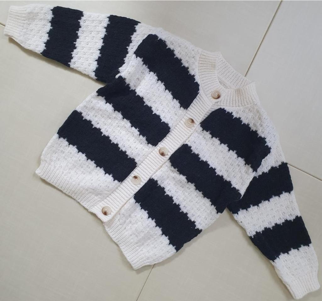 (새상품) 유아 키즈 단가라 니트가디건 120 130사이즈