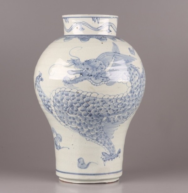 백자청화 운룡문호