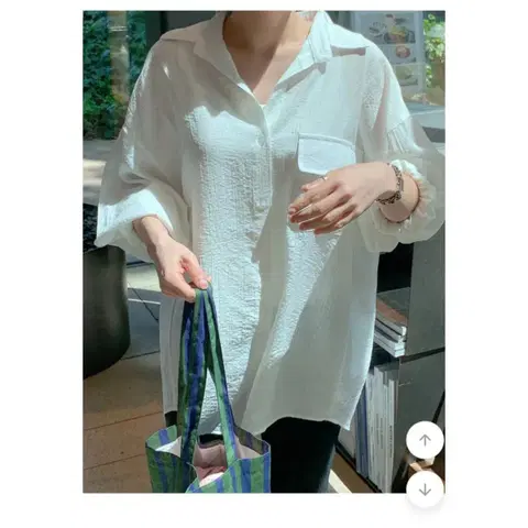 실키 루즈핏 포켓 셔츠 - 아이보리