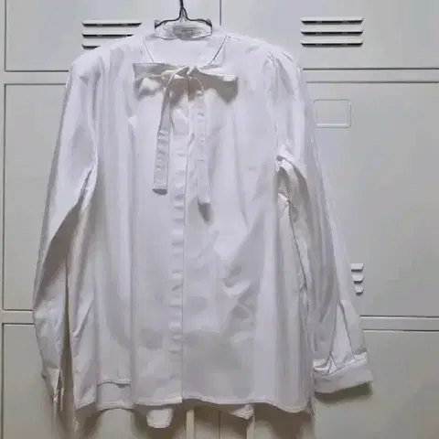 화이트 타이 블라우스 셔츠 - 프리