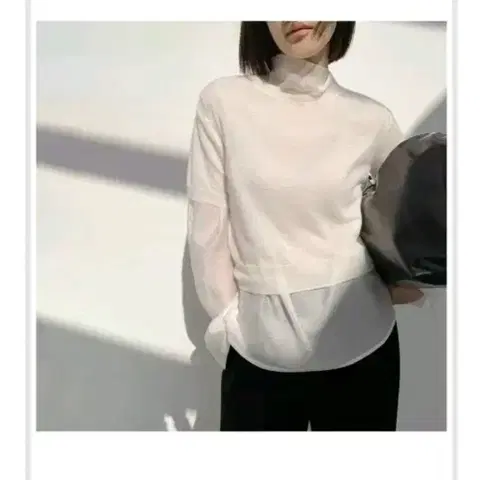 45번가 하프넥 시스루 블라우스 - 아이보리