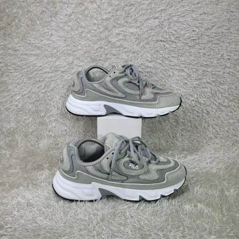 구제짱짱맨 240 FILA 휠라 볼란테98 스니커즈