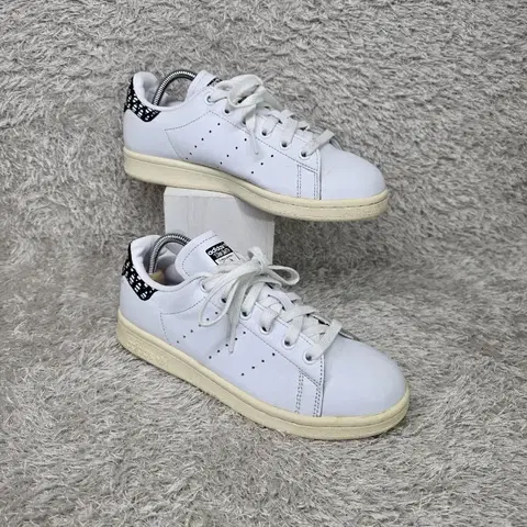 구제짱짱맨 230 아디다스 스탠스미스 스니커즈