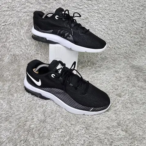 구제짱짱맨 245 나이키 에어맥스 어드밴티지 운동화