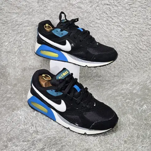 구제짱짱맨 265 나이키 에어맥스 IVO 운동화