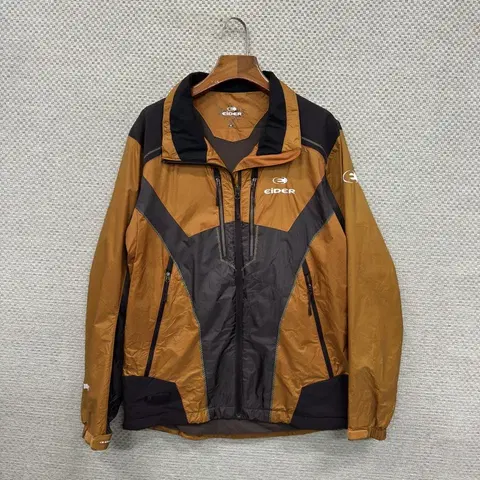 아이더 아웃도어 자수로고 윈드러너 바람막이 95 D11896