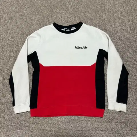 75 나이키 Nike Air 맨투맨 주니어