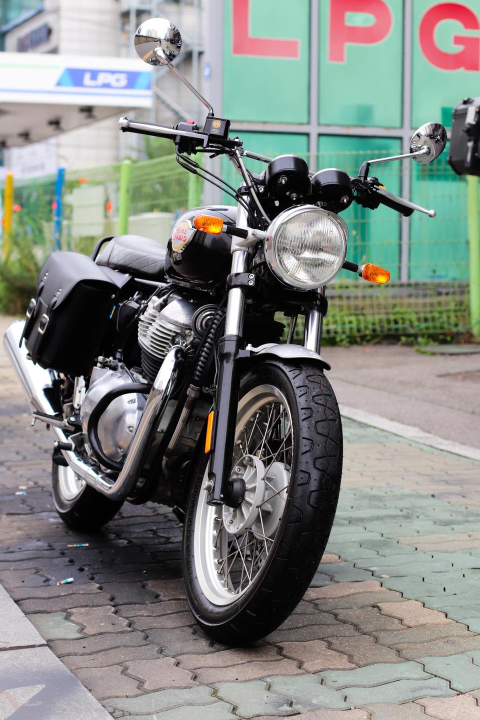 로얄엔필드 인터셉터650 2019