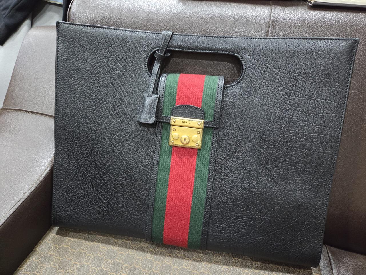 구찌 탑 핸들 브리프케이스