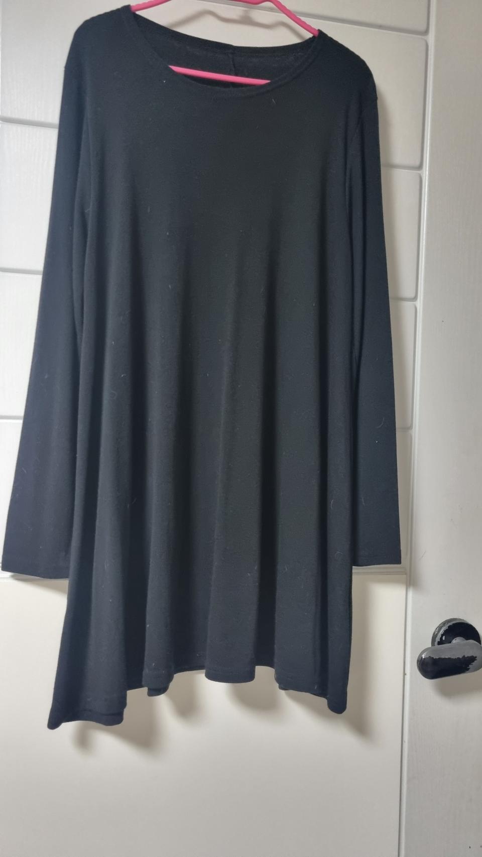 기본 검정색 면 소재 롱 슬리브 원피스F