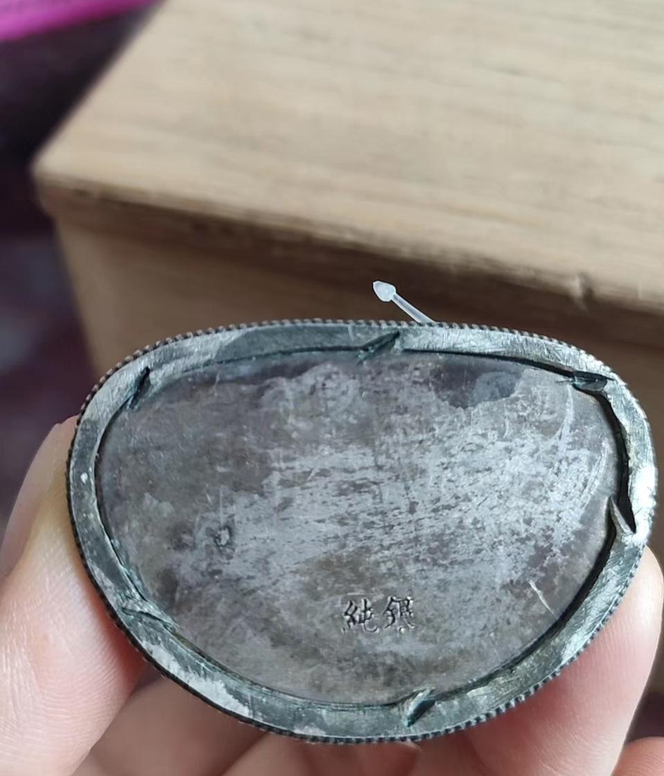 옛날 순은 석가모니상